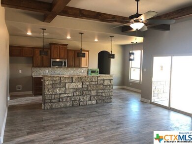 518 Skyline Dr, Copperas Cove, TX 76522 - photo 5