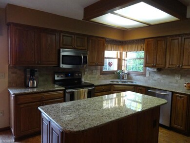 Eat-In Kitchen with granite counter tops!