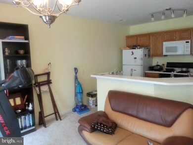 21860 Elkins Terrace unit 300, Sterling, VA 20166 - photo 5