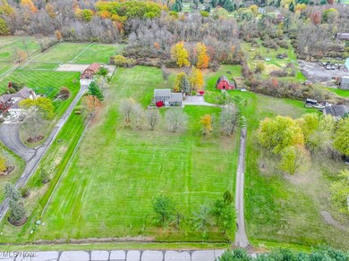 10315 Pinegate Dr, Chardon, OH 44024 - photo 2