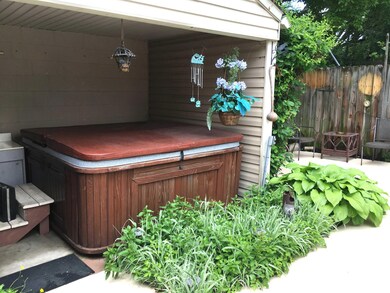 Hot tub stays