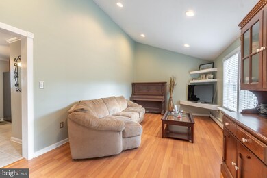 2 Barb Ln, Boyertown, PA 19512 - photo 3