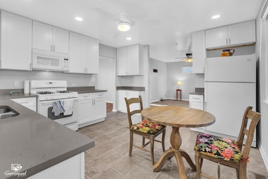 1603 Rickey Dr, Joliet, IL 60433 - photo 7