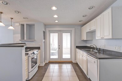 1392 Wolfe St, Jacksonville, FL 32205 - photo 3