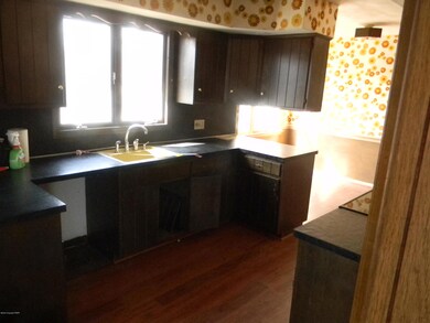 237 Claremont Ave, Tamaqua, PA 18252 - photo 7