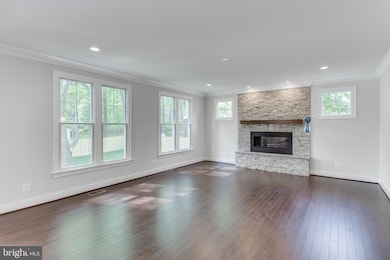 507 Valley Dr SE, Vienna, VA 22180 - photo 6