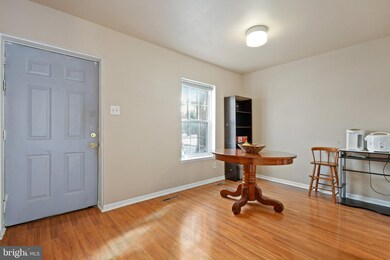 8744 Tamar Dr, Columbia, MD 21045 - photo 4