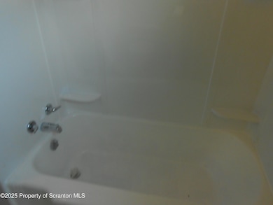 622 N Main Ave unit 7, Scranton, PA 18504 - photo 5