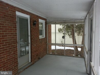 11824 Clearview Rd, Hagerstown, MD 21742 - photo 5