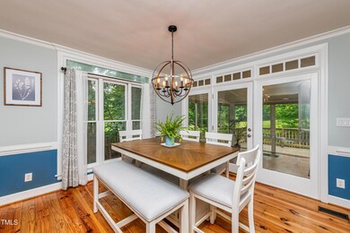 009_Dining Room