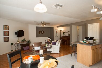 Kitchen-Family Room