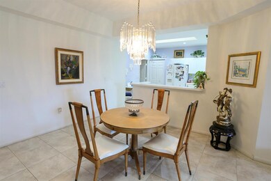 12538 Crystal Pointe Dr Unit B-large-003