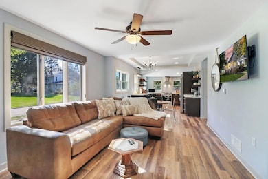 922 Sage St, Lake Geneva, WI 53147 - photo 3