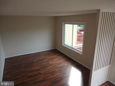 11378 Laurelwalk Dr, Laurel, MD 20708 - photo 2