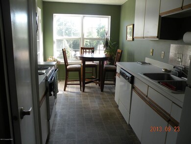 1409 Village Dr, Stroudsburg, PA 18360 - photo 3