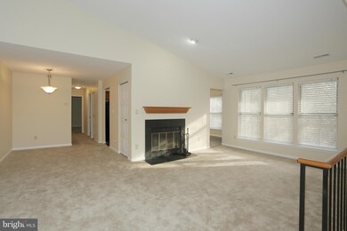 20068 Appledowre Cir unit 248, Germantown, MD 20876 - photo 5