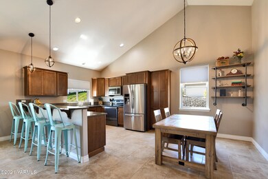 5- Kitchen