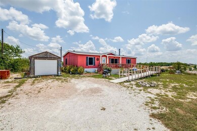 109 Bluff Heights Dr, Weatherford, TX 76085 - photo 3