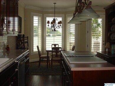 315 Lakepoint Dr, Gadsden, AL 35901 - photo 5