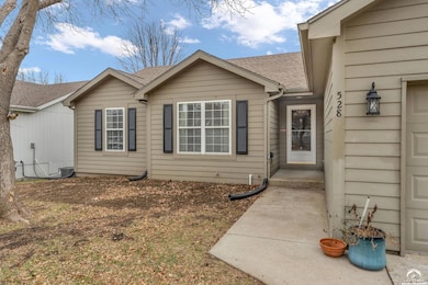 528 Durham Ct, Lawrence, KS 66049 - photo 5