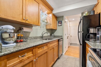 36 Jericho Rd unit B, Weston, MA 02493 - photo 7