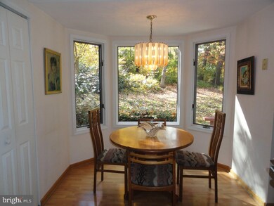 885 Spring View Dr, Southampton, PA 18966 - photo 7