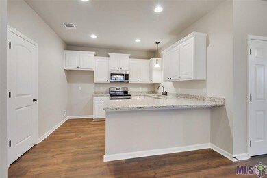 902 W Elrem St, Gonzales, LA 70737 - photo 3