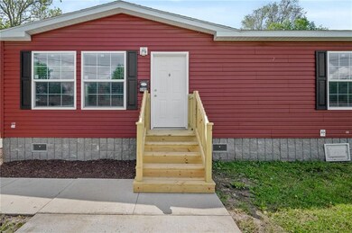 1708 E 29th St, Des Moines, IA 50317 - photo 3