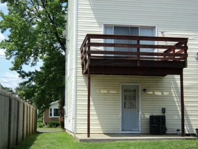 861 N Wahneta St, Allentown, PA 18109 - photo 2