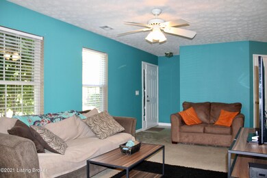 8341 Grand Trevi Dr unit 6002, Louisville, KY 40228 - photo 2