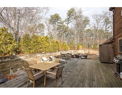 10 Pond View Cir, Vineyard Haven, MA 02568 - photo 4