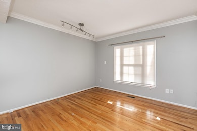 2736 Quarry Heights Way, Baltimore, MD 21209 - photo 4