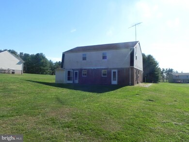 17436 Cindy Ln, Hagerstown, MD 21740 - photo 5