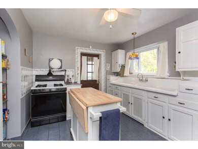 380 Fairfax Rd, Drexel Hill, PA 19026 - photo 7