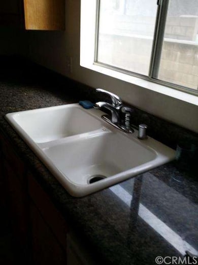 1621 Vineyard Ave unit 2, Los Angeles, CA 90019 - photo 4