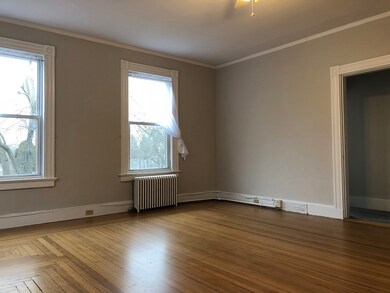7 Mount Vernon St unit 3, Newport, RI 02840 - photo 2