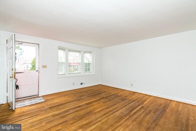 145 Stevenson Ln, Baltimore, MD 21212 - photo 3