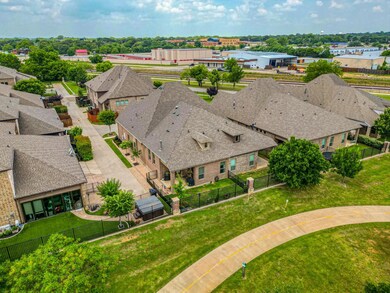 6504 Briar Pointe Dr, North Richland Hills, TX 76182 - photo 5