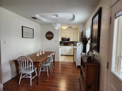 905 Woodview Dr, Granbury, TX 76048 - photo 7