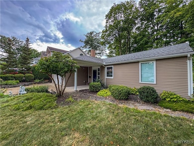 4026 Barton St, Niagara Falls, NY 14305 - photo 3