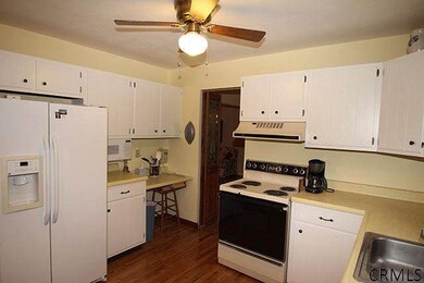 33 Brightonwood Rd, Glenmont, NY 12077 - photo 7