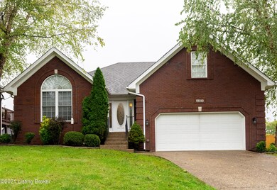 6904 Catalpa Springs Dr, Louisville, KY 40228 - photo 2