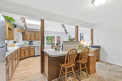 11 William Cir, Stratham, NH 03885 - photo 4