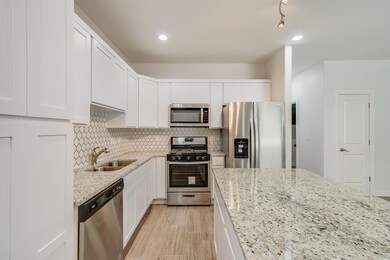 453 Sun Temple Rd, Socorro, TX 79927 - photo 7