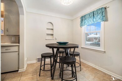 15792 Oceana Ave, Allen Park, MI 48101 - photo 4