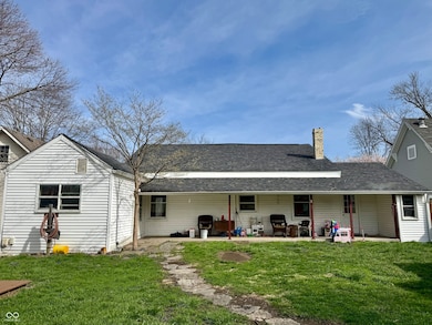 323 E Adams St, Franklin, IN 46131 - photo 2