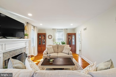 405 W Walnut St, North Wales, PA 19454 - photo 6