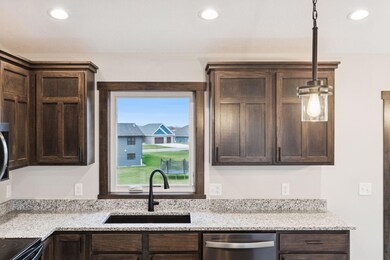 491 Coyote Way, New Richmond, WI 54017 - photo 7