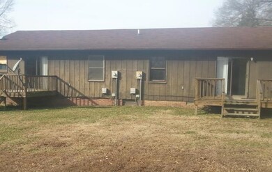 1513 Rogers Cir, Manchester, TN 37355 - photo 2