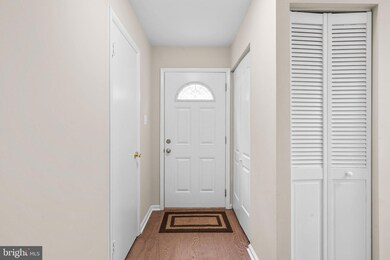 11578 Summer Oak Dr, Germantown, MD 20874 - photo 4